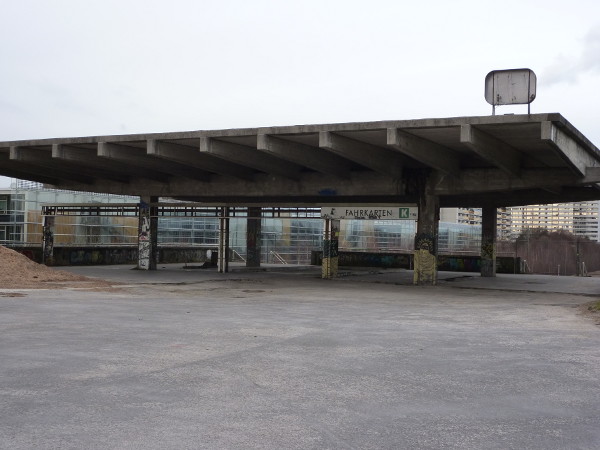 Bahnhof München-Olympiastadion im Jahr 2011